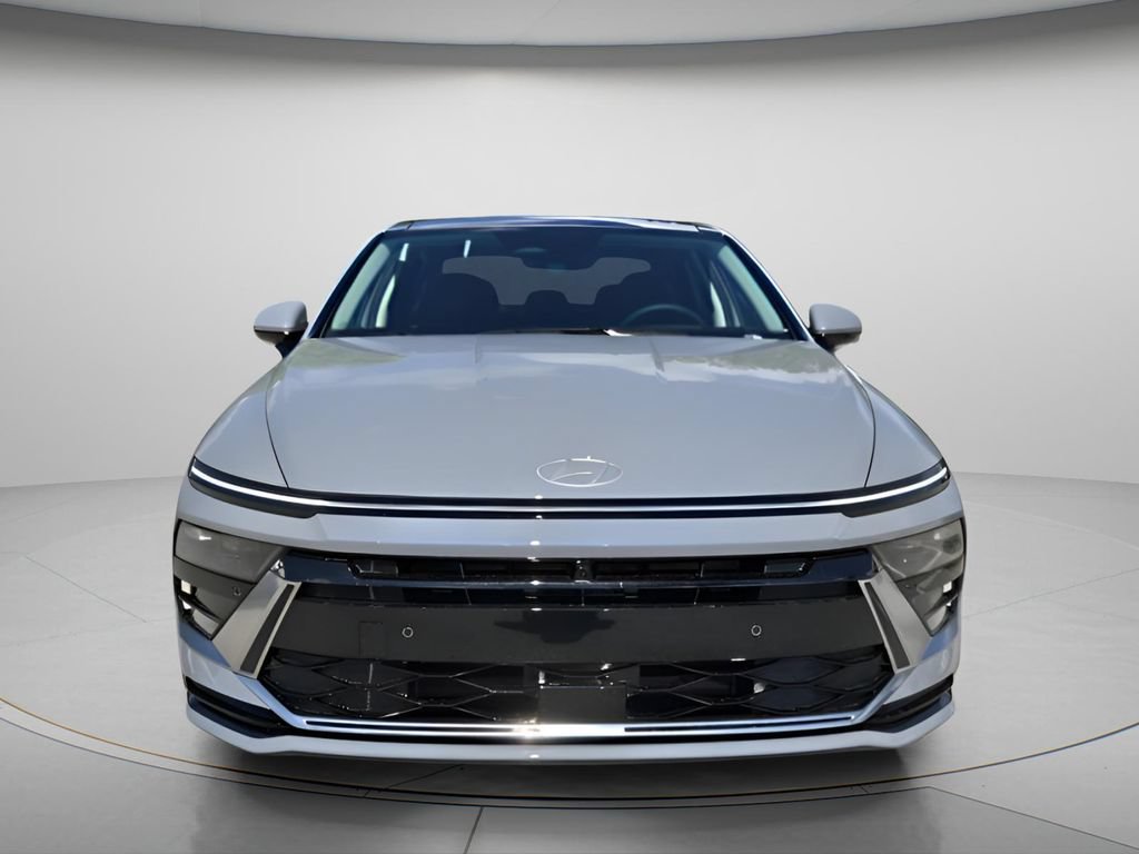 New 2026 Hyundai Sonata Limited FWD image 3