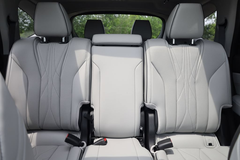New 2026 Acura MDX w/ Advance Package AWD/4WD image 27
