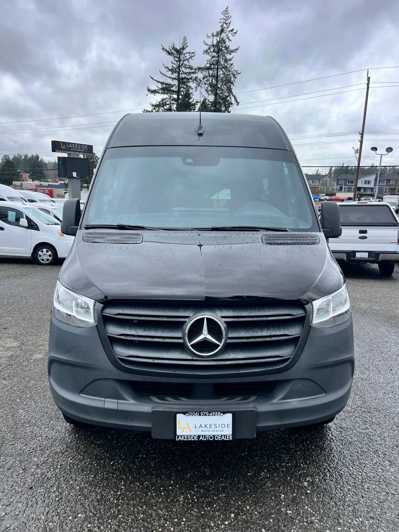 Used 2019 Mercedes-Benz Sprinter 2500 w/ Premium Package image 2