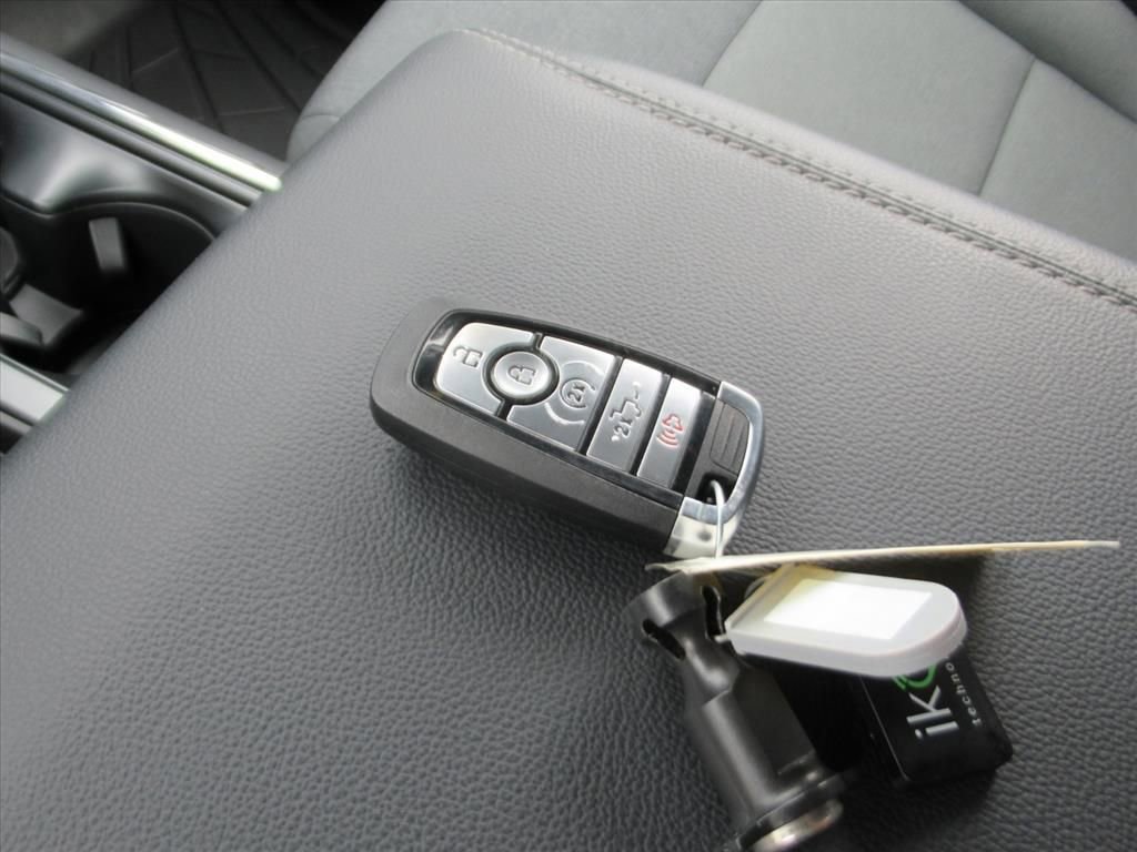 Used 2025 Ford F150 XLT w/ Equipment Group 302A MID image 34