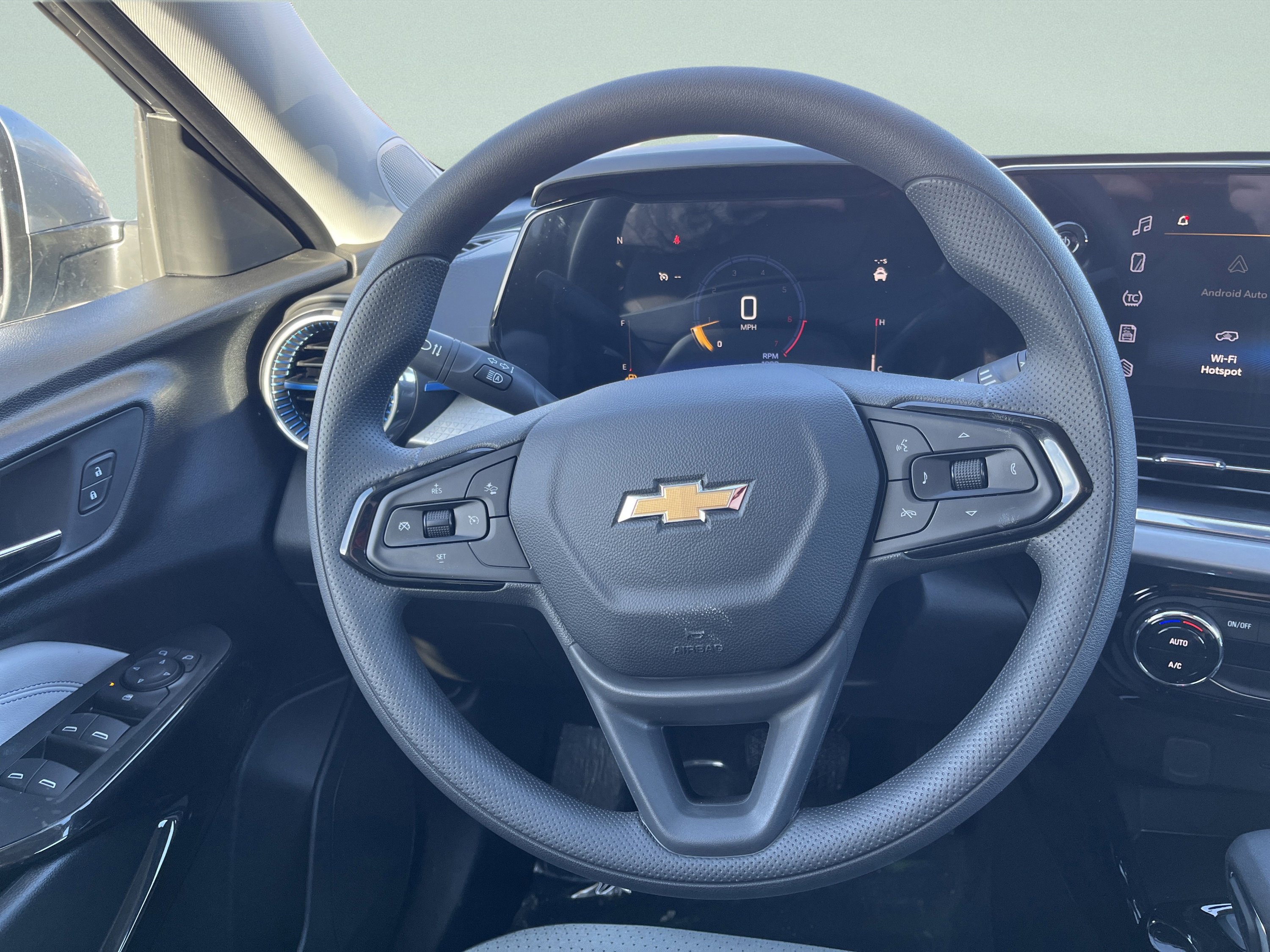New 2026 Chevrolet Trax LT image 21