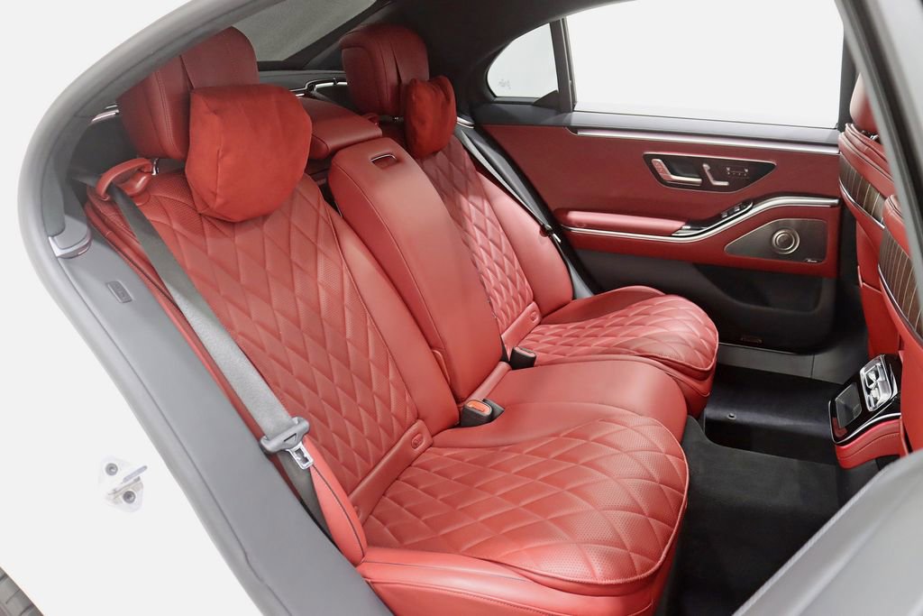 Used 2022 Mercedes-Benz S 580 4MATIC Sedan image 31