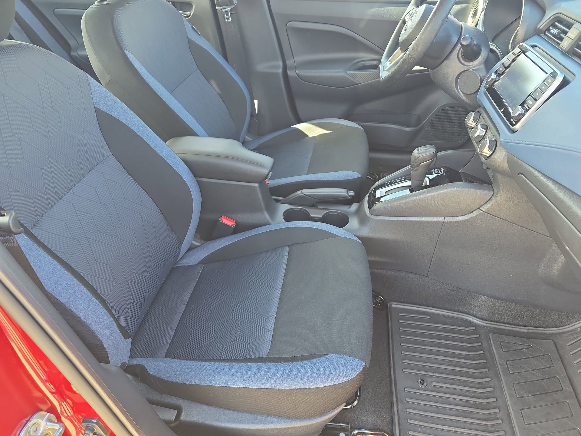 Certified 2025 Nissan Versa SV w/ Trunk Package image 10