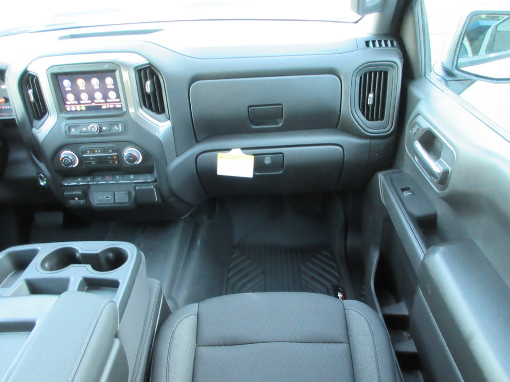 New 2026 Chevrolet Silverado 1500 Custom Trail Boss w/ LPO, Dark Essentials Package AWD/4WD image 18