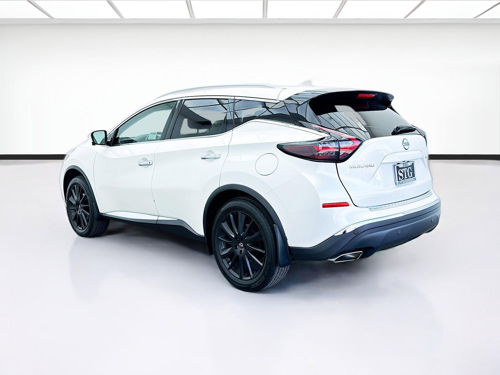 Used 2023 Nissan Murano Platinum w/ Cargo Package image 6