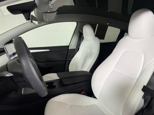 Used 2023 Tesla Model Y Long Range AWD/4WD image 5