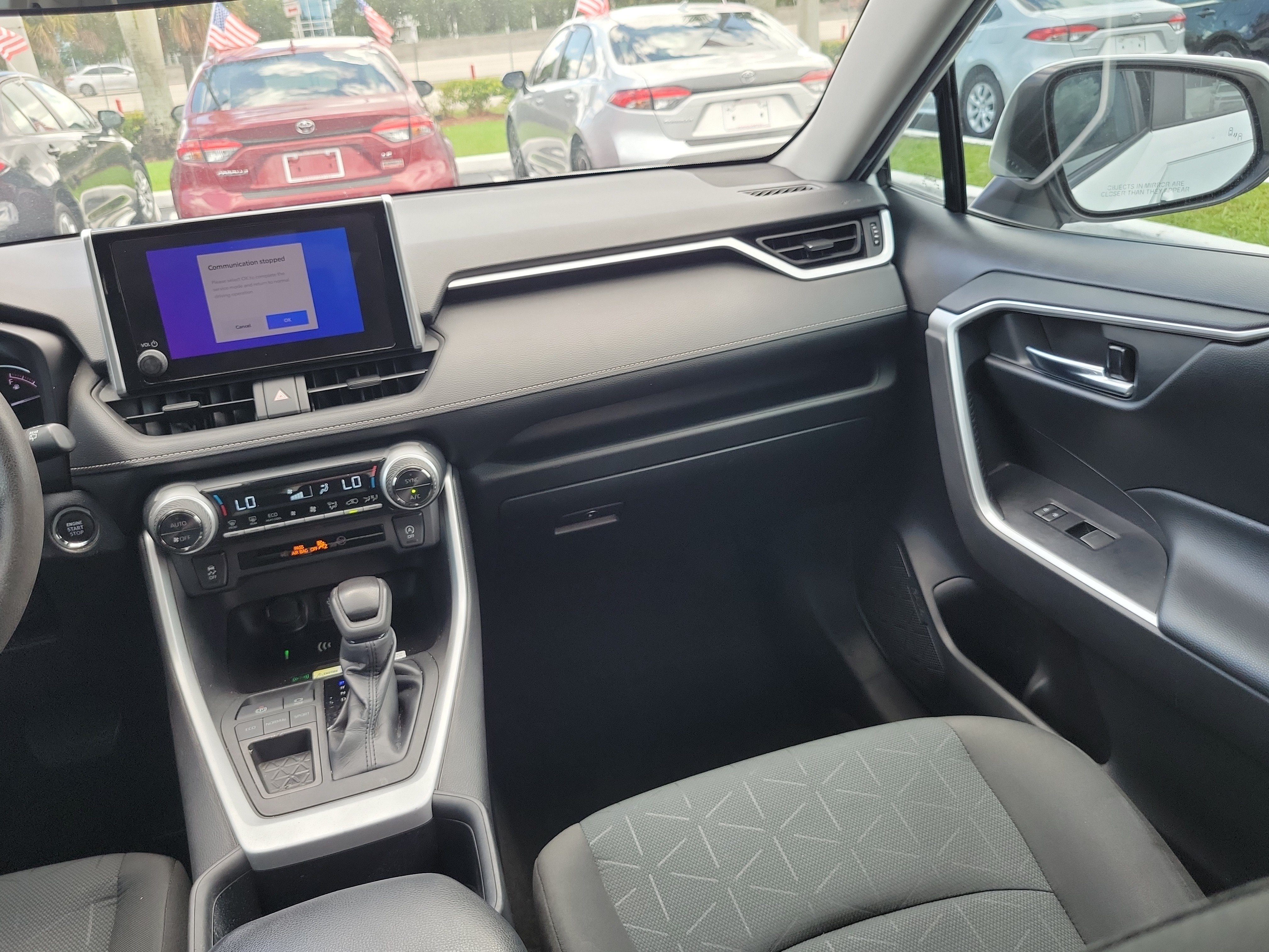 Used 2023 Toyota RAV4 XLE w/ Convenience Package FWD image 17