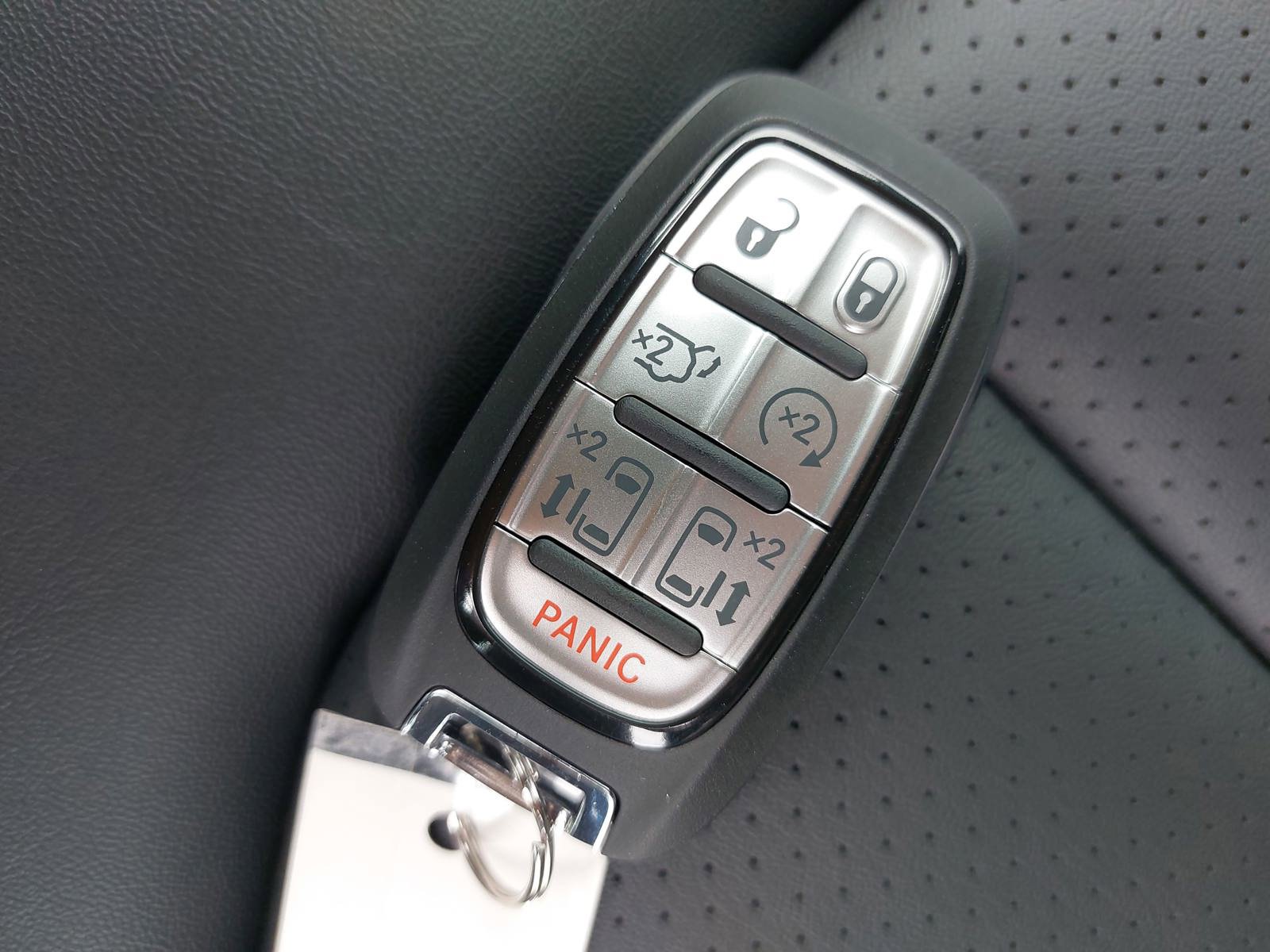 New 2026 Chrysler Pacifica Select image 37