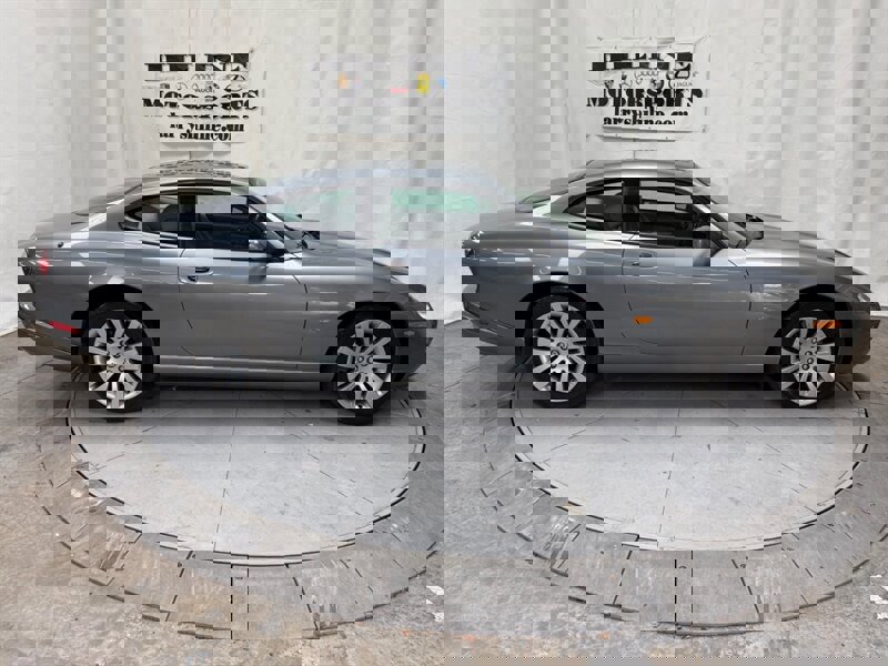 Used 2005 Jaguar XK8 Coupe image 7