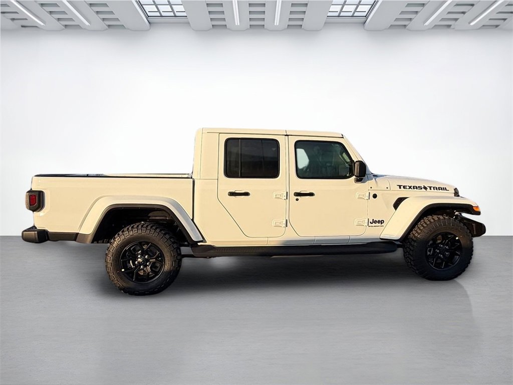 New 2026 Jeep Gladiator Sport image 2
