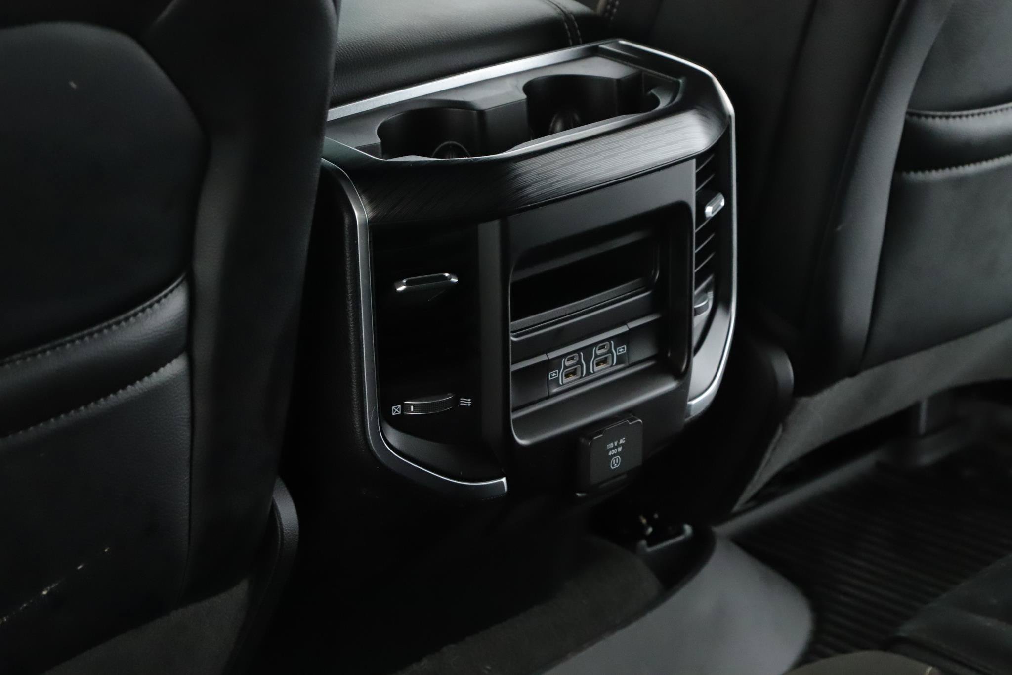 Used 2023 RAM 1500 Laramie AWD/4WD image 6