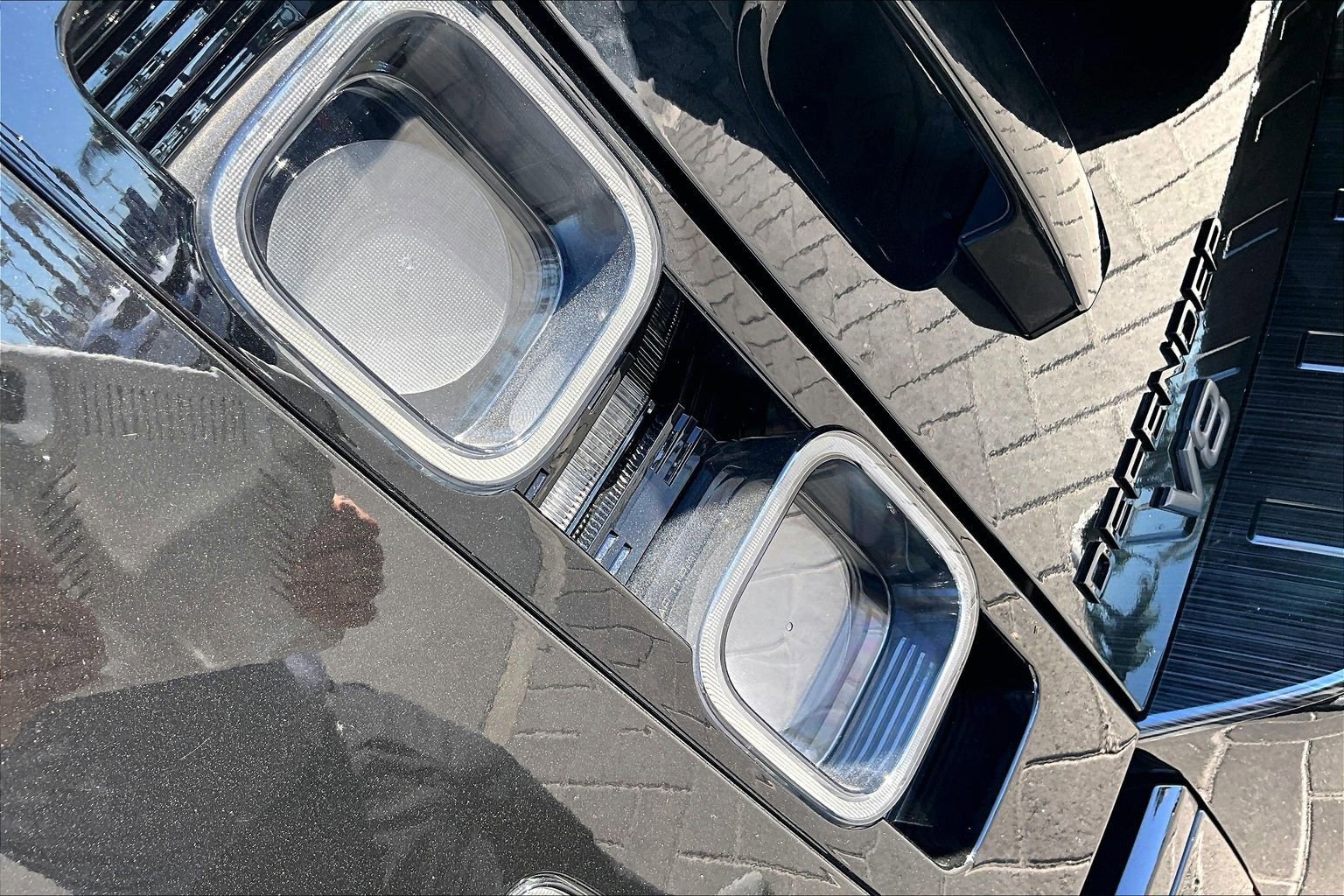 Used 2023 Land Rover Defender 110 V8 image 29