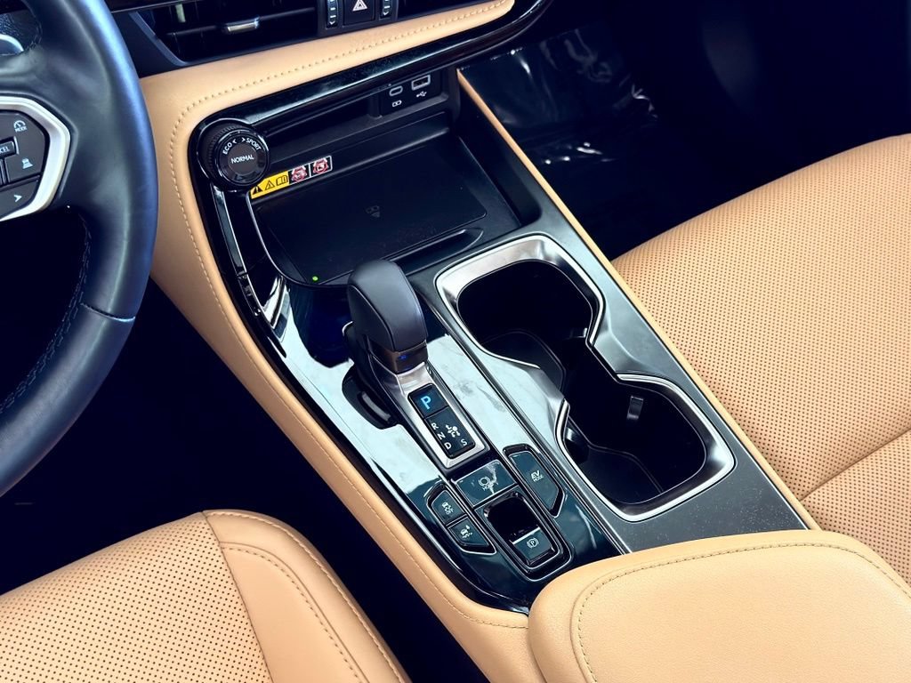 Certified 2026 Lexus NX 350h AWD w/ Accessory Package (2T) image 23