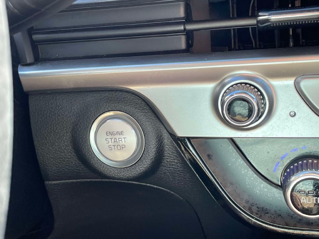 Used 2025 Kia Telluride S FWD image 33