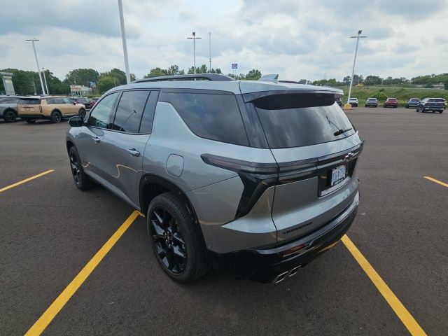 Used 2024 Chevrolet Traverse RS FWD image 6