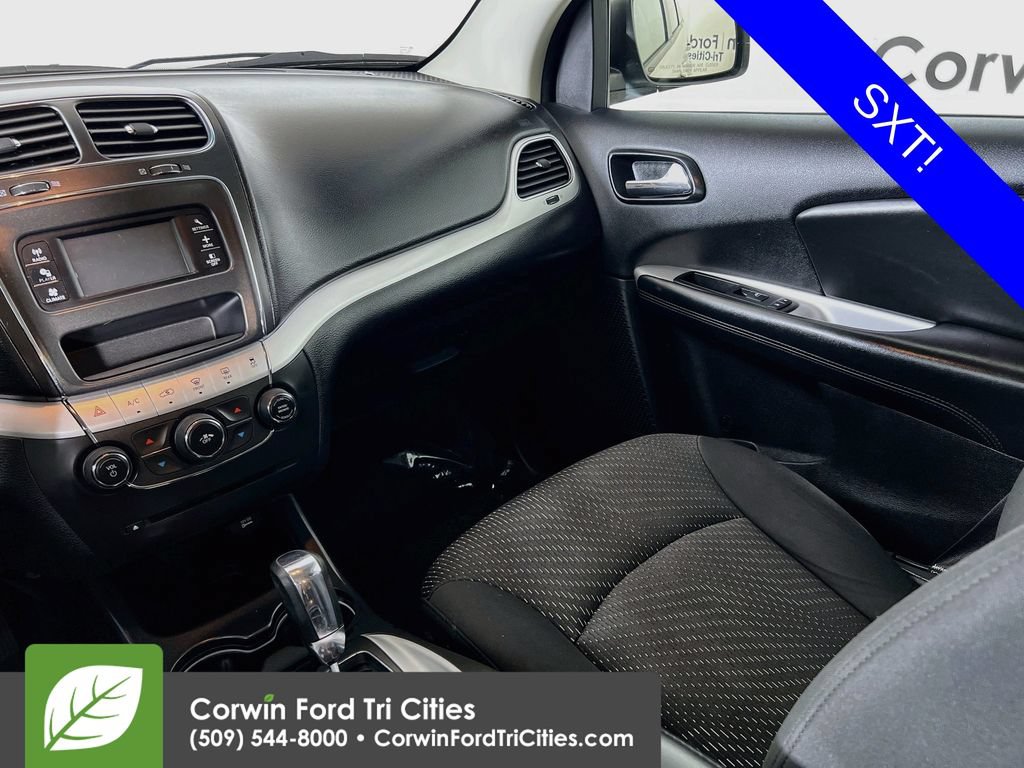 Used 2016 Dodge Journey SXT AWD/4WD image 25