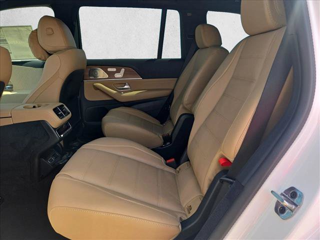 New 2026 Mercedes-Benz GLS 580 4MATIC image 12