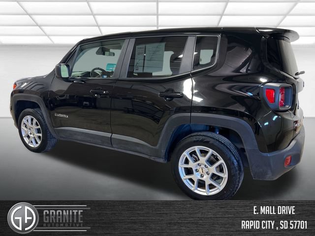 Used 2023 Jeep Renegade Latitude AWD/4WD image 4