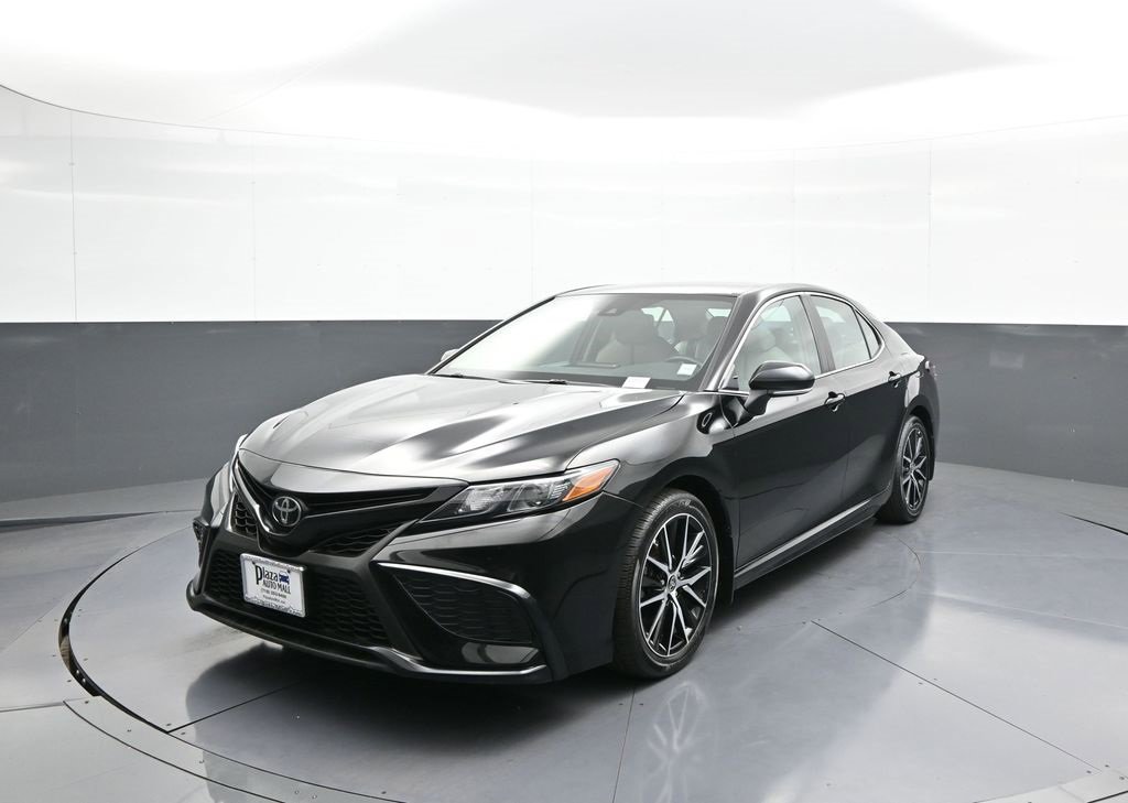 Certified 2022 Toyota Camry SE