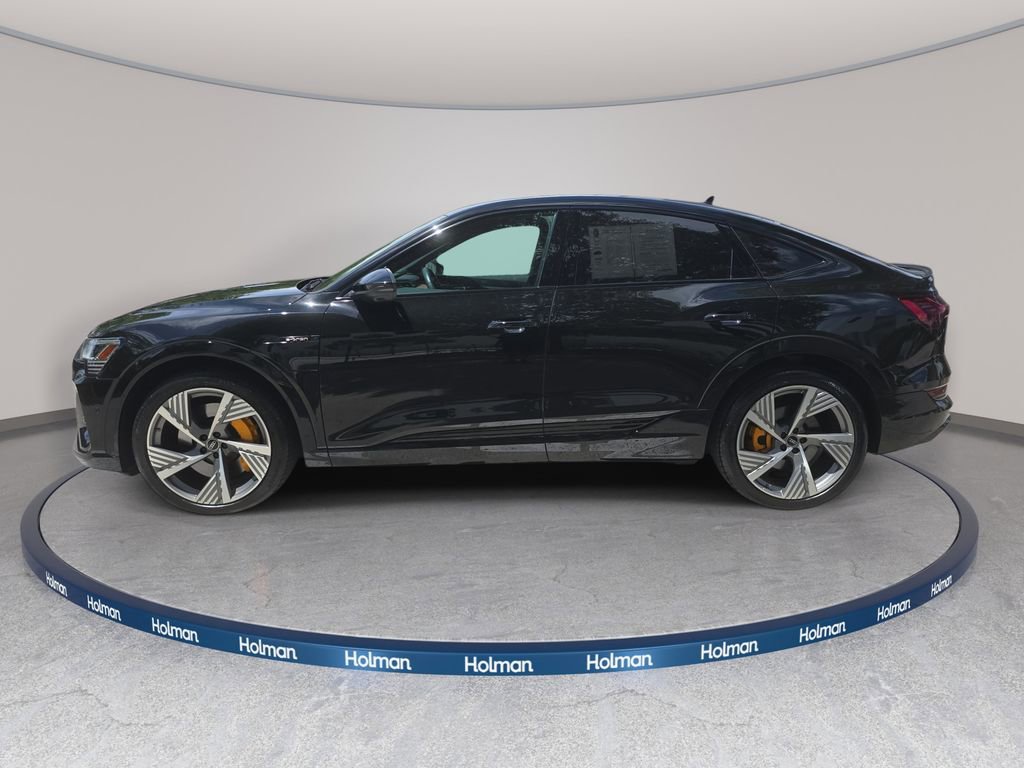 Used 2023 Audi e-tron Prestige w/ Prestige Package image 9