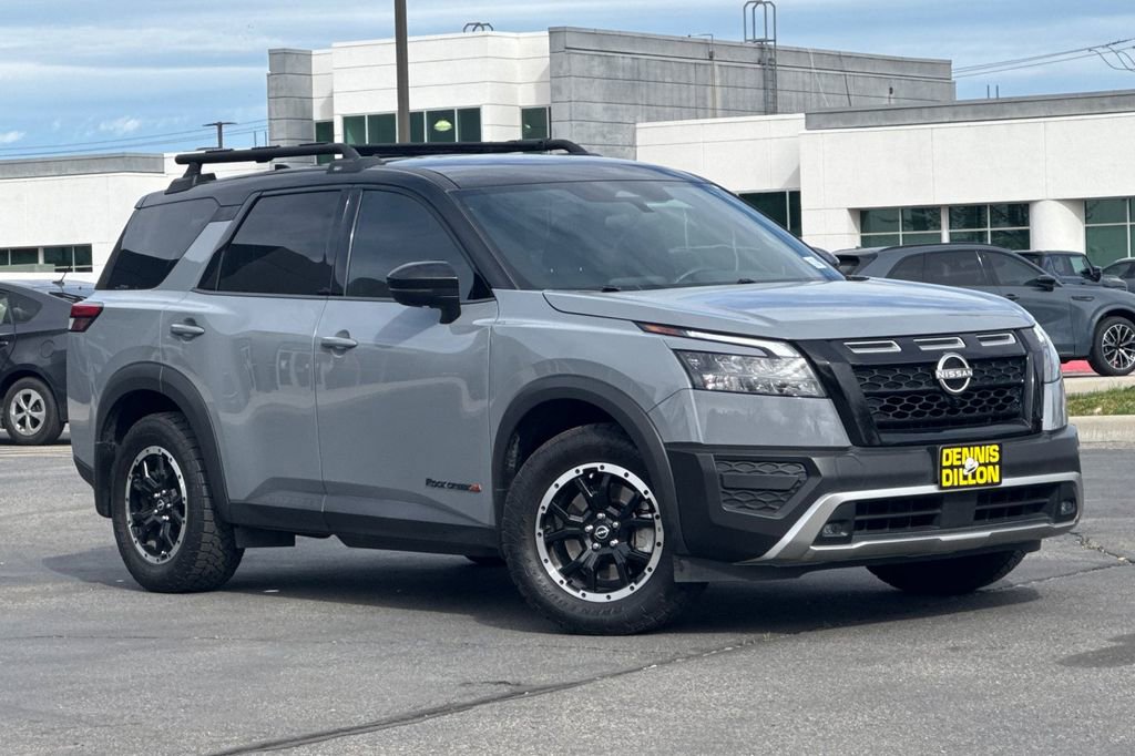 Used 2024 Nissan Pathfinder Rock Creek AWD/4WD image 2