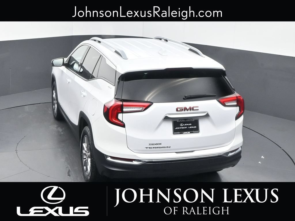 Used 2022 GMC Terrain SLT w/ Infotainment Package II FWD image 27