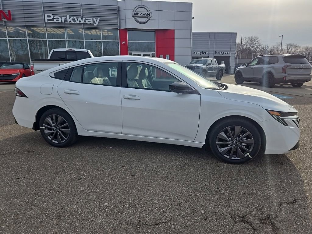 New 2026 Nissan Sentra SL w/ Floor Mat Package FWD image 8
