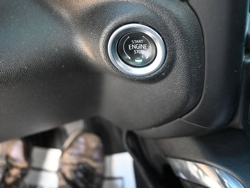 Used 2021 GMC Sierra 2500 AT4 w/ AT4 Preferred Package image 44