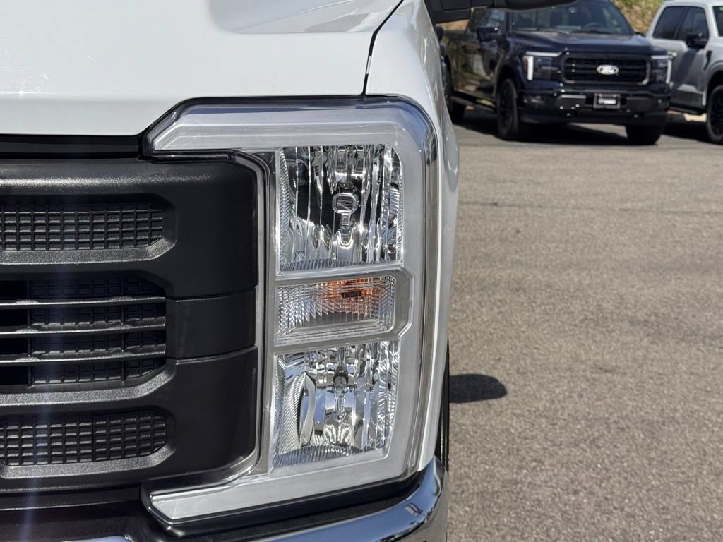 Used 2024 Ford F350 XL w/ XL Chrome Package RWD image 8