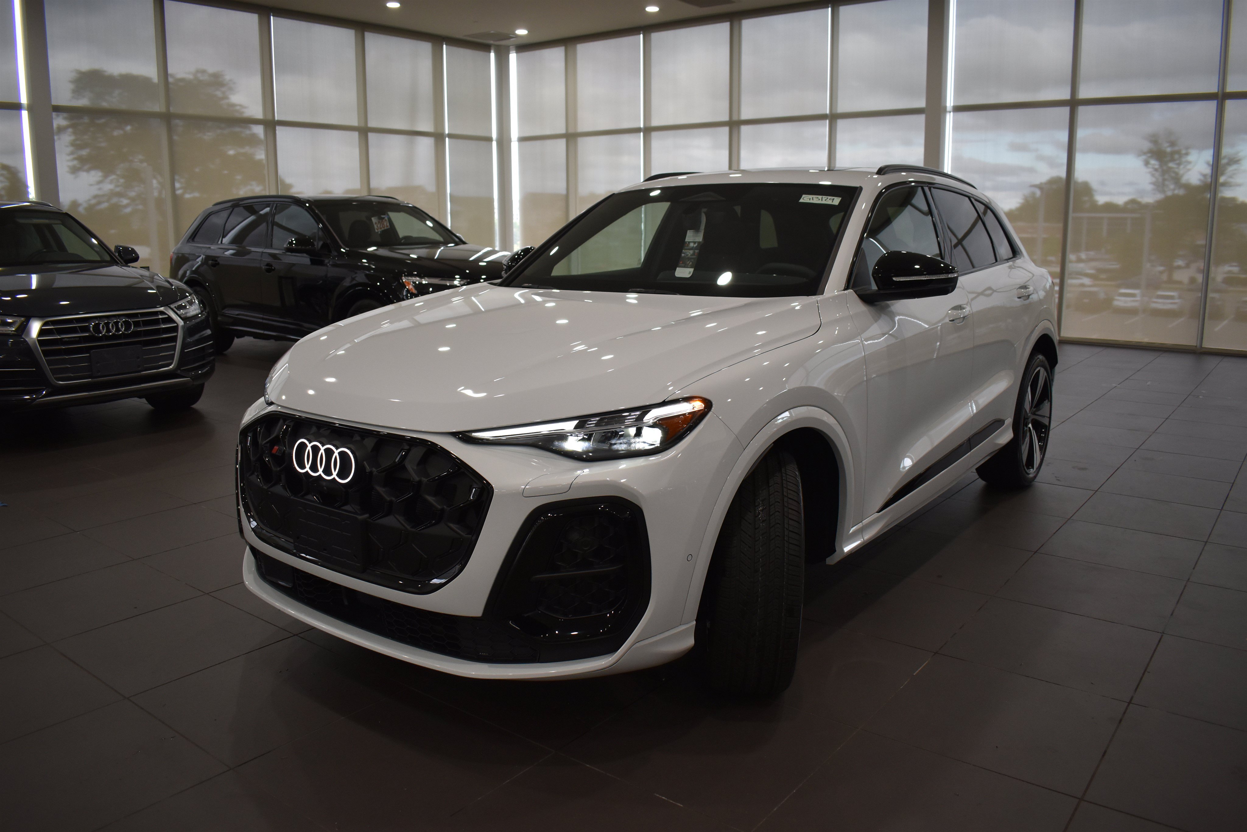 New 2026 Audi SQ5 Prestige AWD/4WD image 3