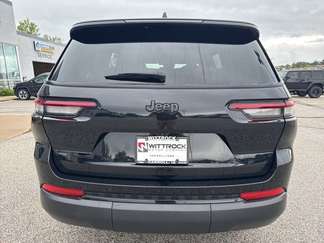 Used 2023 Jeep Grand Cherokee L Laredo image 7