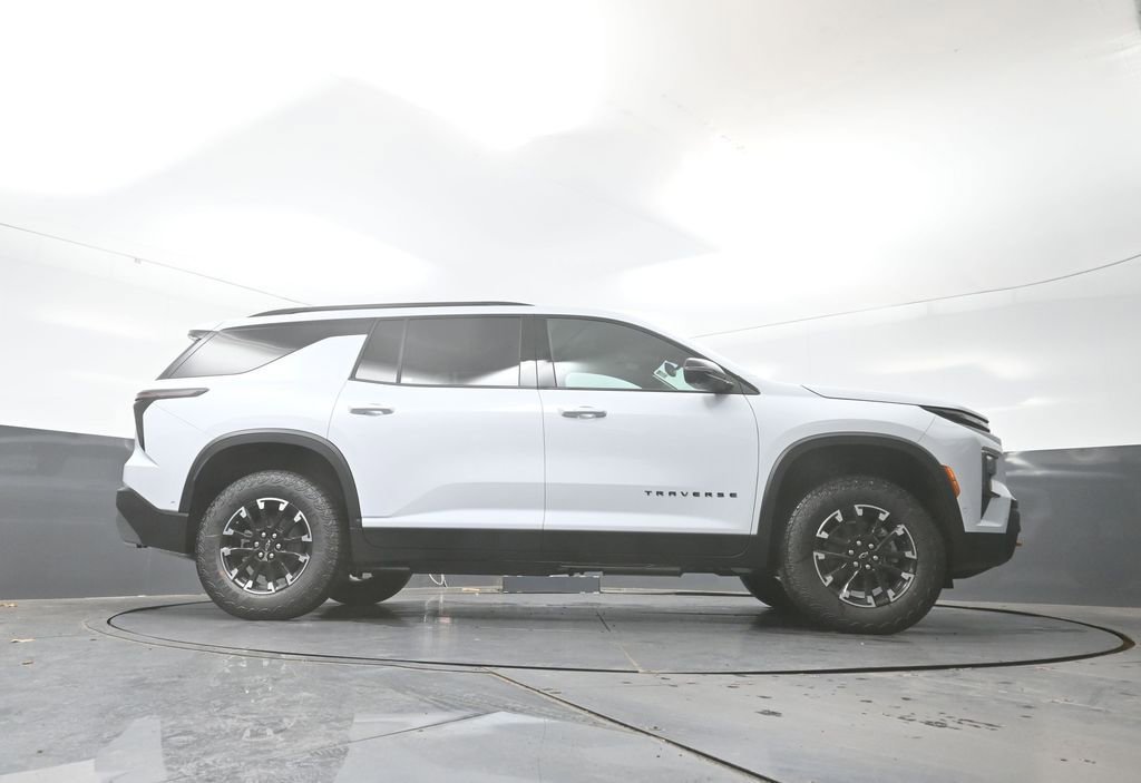 New 2026 Chevrolet Traverse Z71 w/ Enhanced Driving Package AWD/4WD image 43