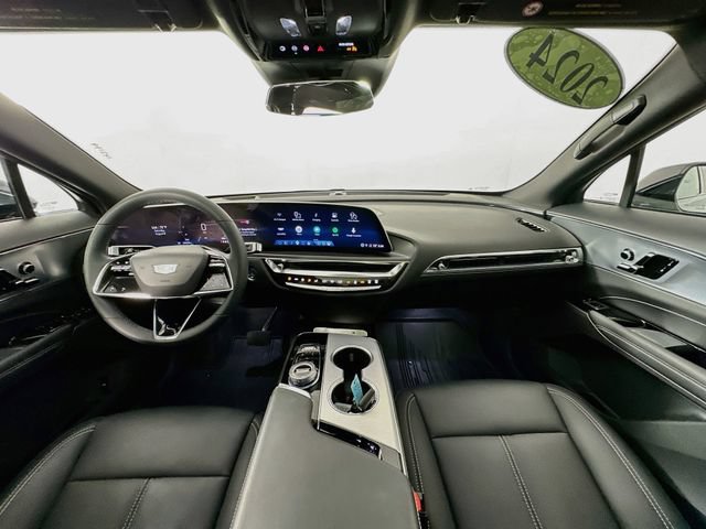 Used 2024 Cadillac Lyriq Tech w/ Driver Assist Package AWD/4WD image 3