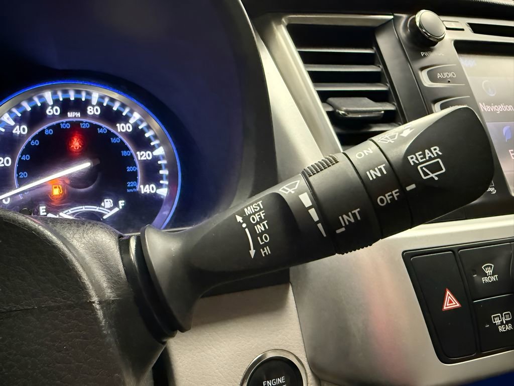 Used 2015 Toyota Highlander Limited image 20