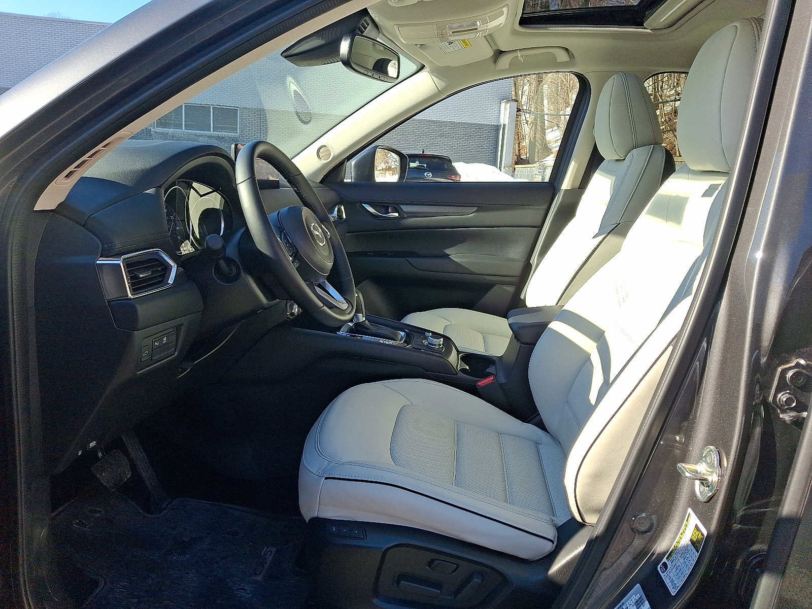 Used 2025 MAZDA CX-5 AWD 2.5 S w/ Preferred Package image 13