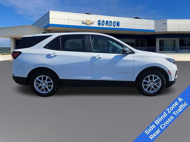 Used 2023 Chevrolet Equinox LS w/ LS Convenience Package image 7
