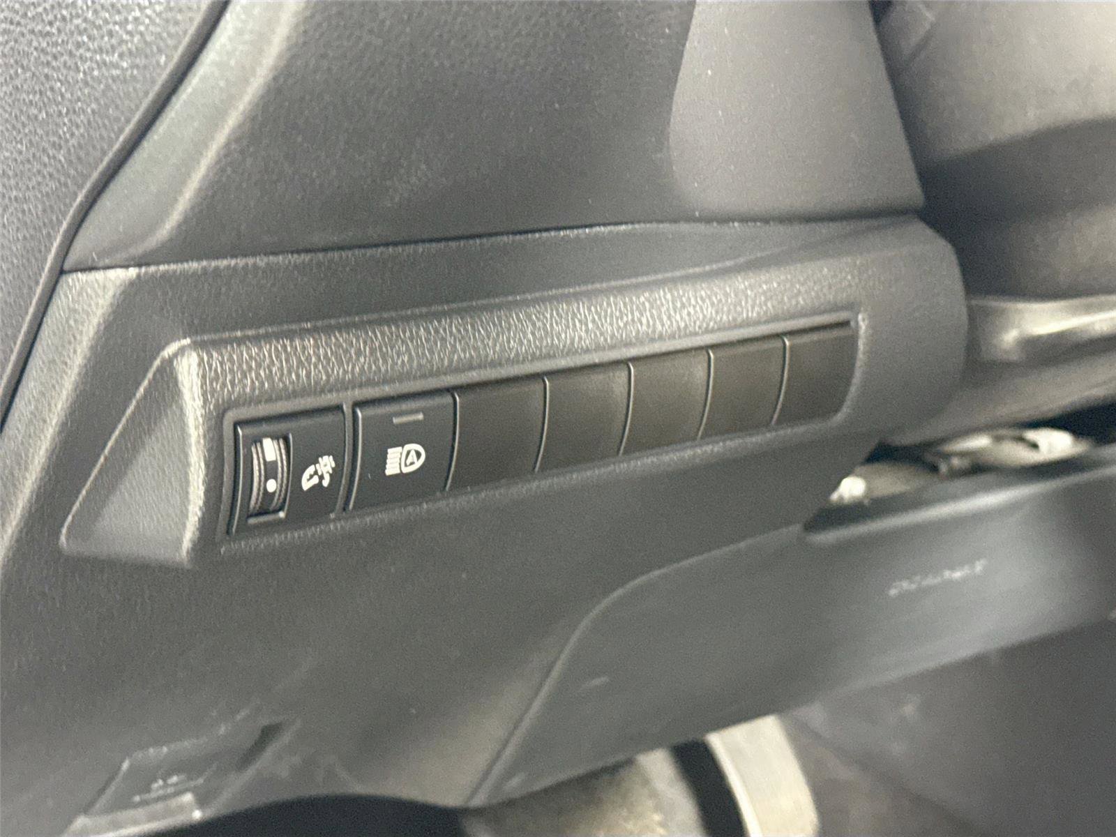 Certified 2021 Toyota Corolla XSE image 15