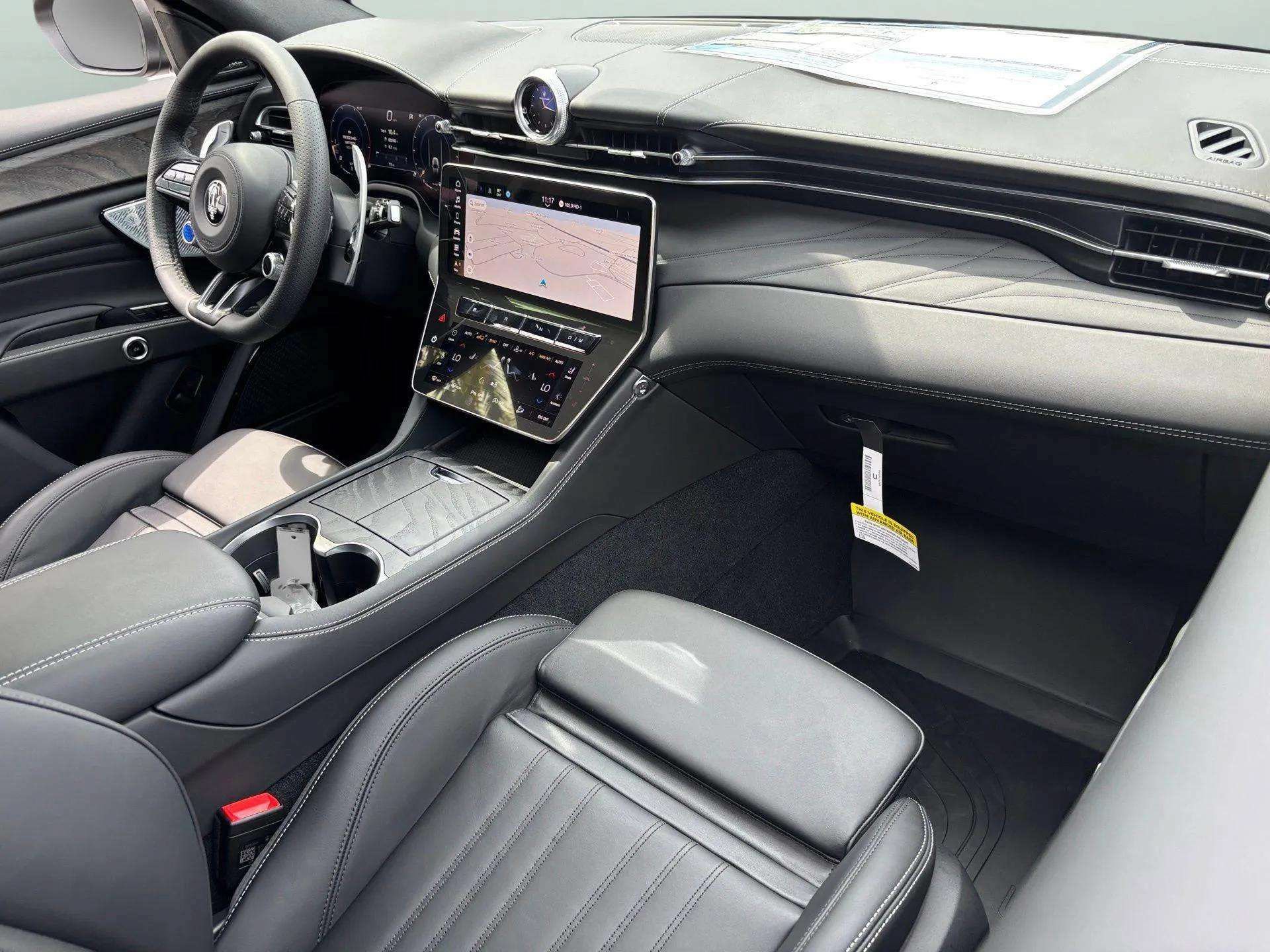 New 2025 Maserati Grecale Modena AWD/4WD image 2