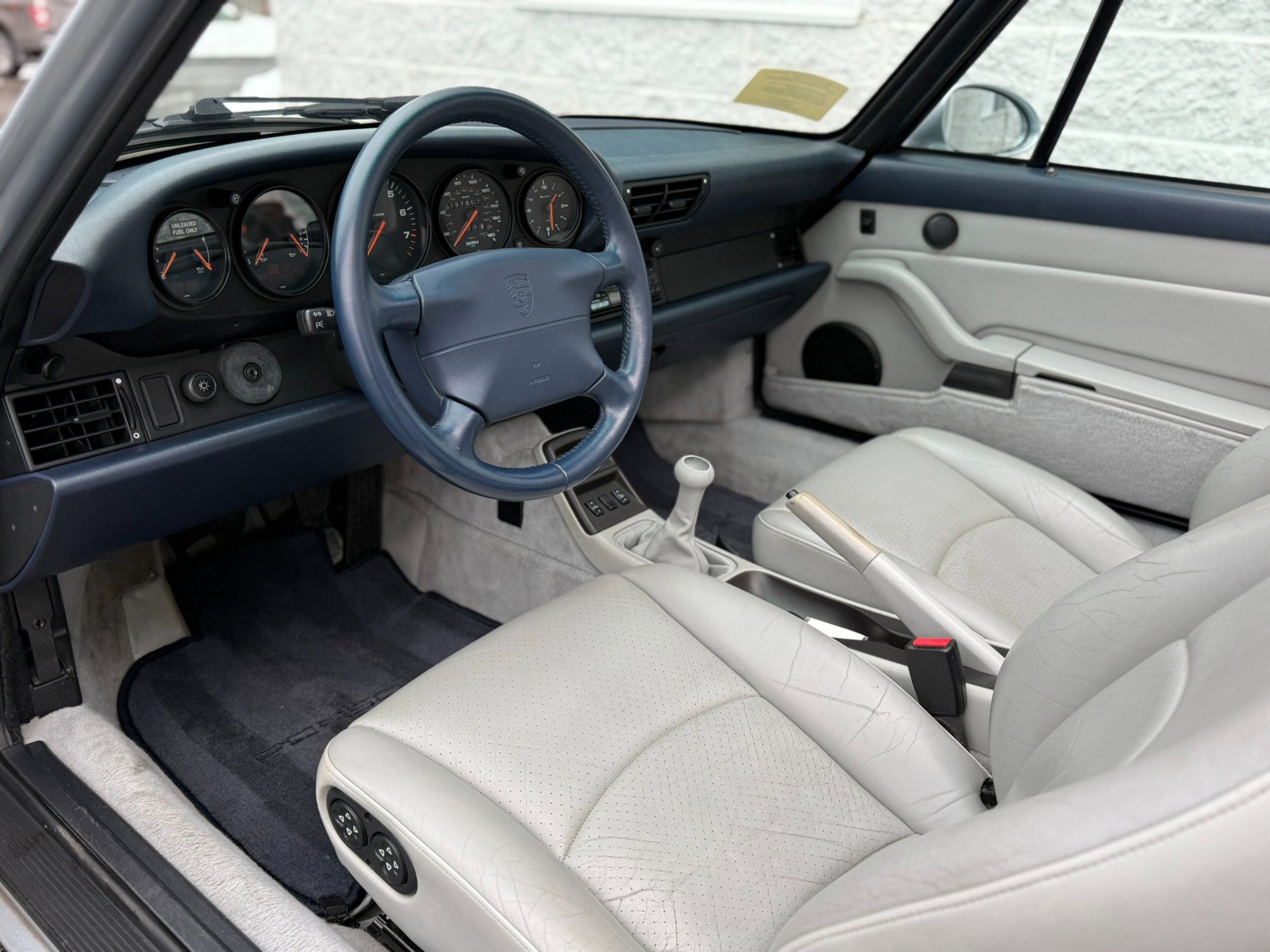 Used 1995 Porsche 911 Carrera image 22