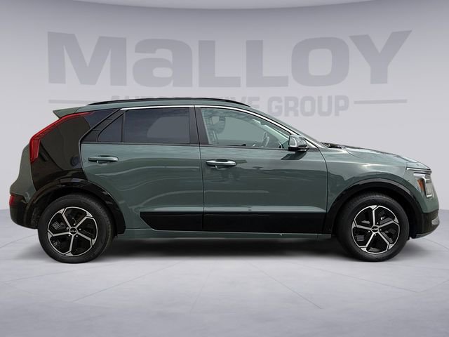 Used 2024 Kia Niro SX image 6