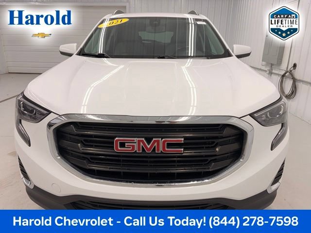 Used 2021 GMC Terrain SLE w/ Driver Convenience Package FWD image 2