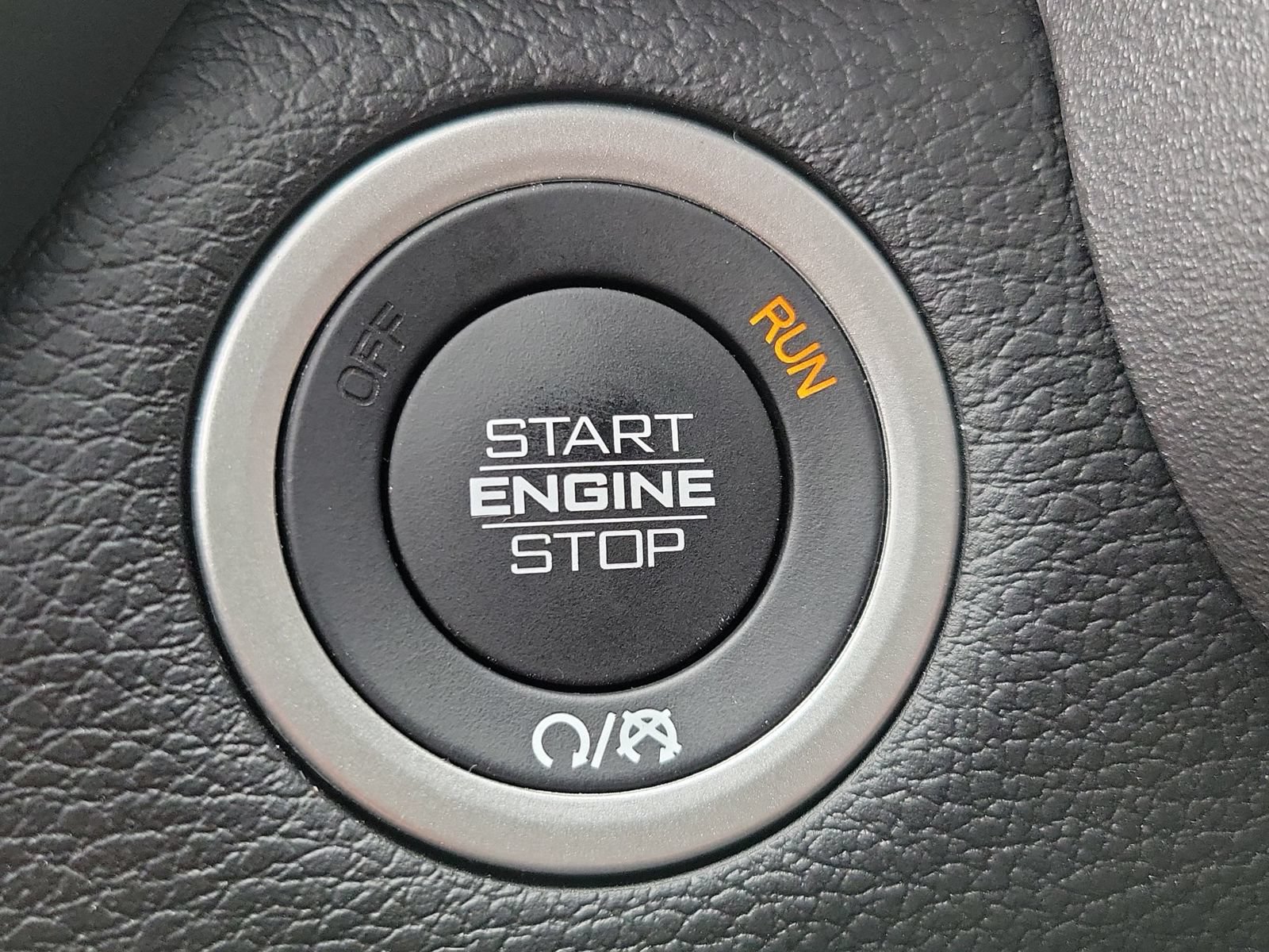 Used 2026 RAM 2500 Laramie AWD/4WD image 24