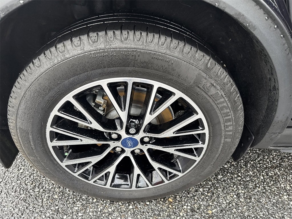 Used 2021 Ford Escape SEL w/ Class II Trailer Tow Package image 17