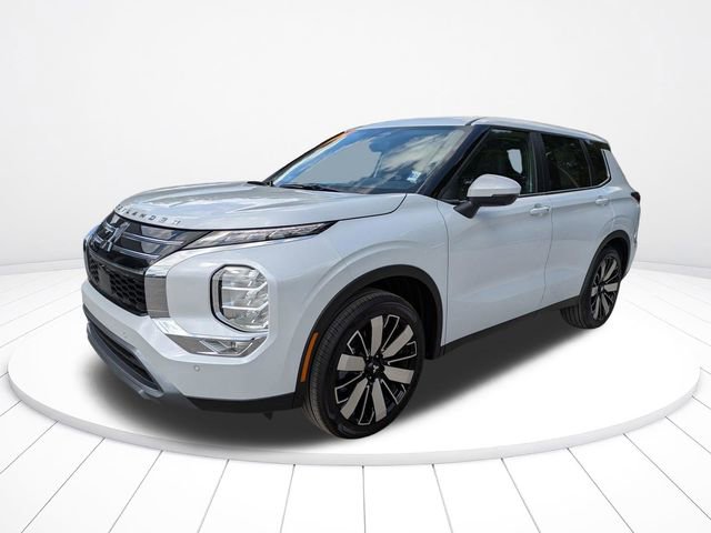 New 2026 Mitsubishi Outlander SE FWD image 8