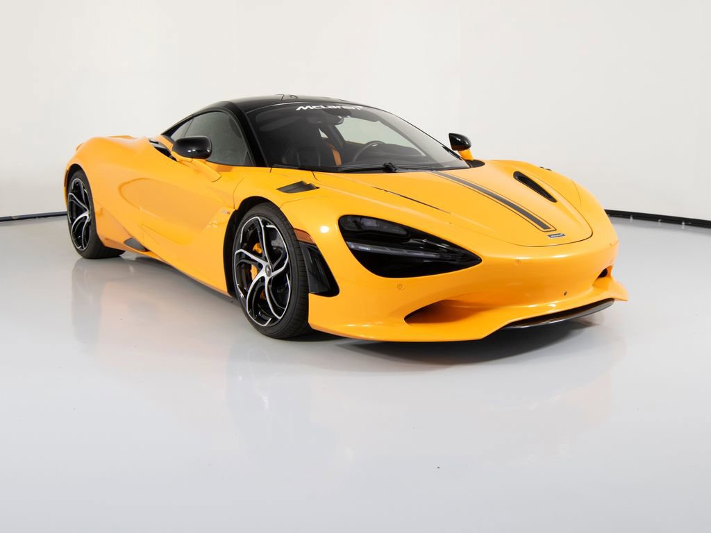 Used 2025 McLaren 750S image 3