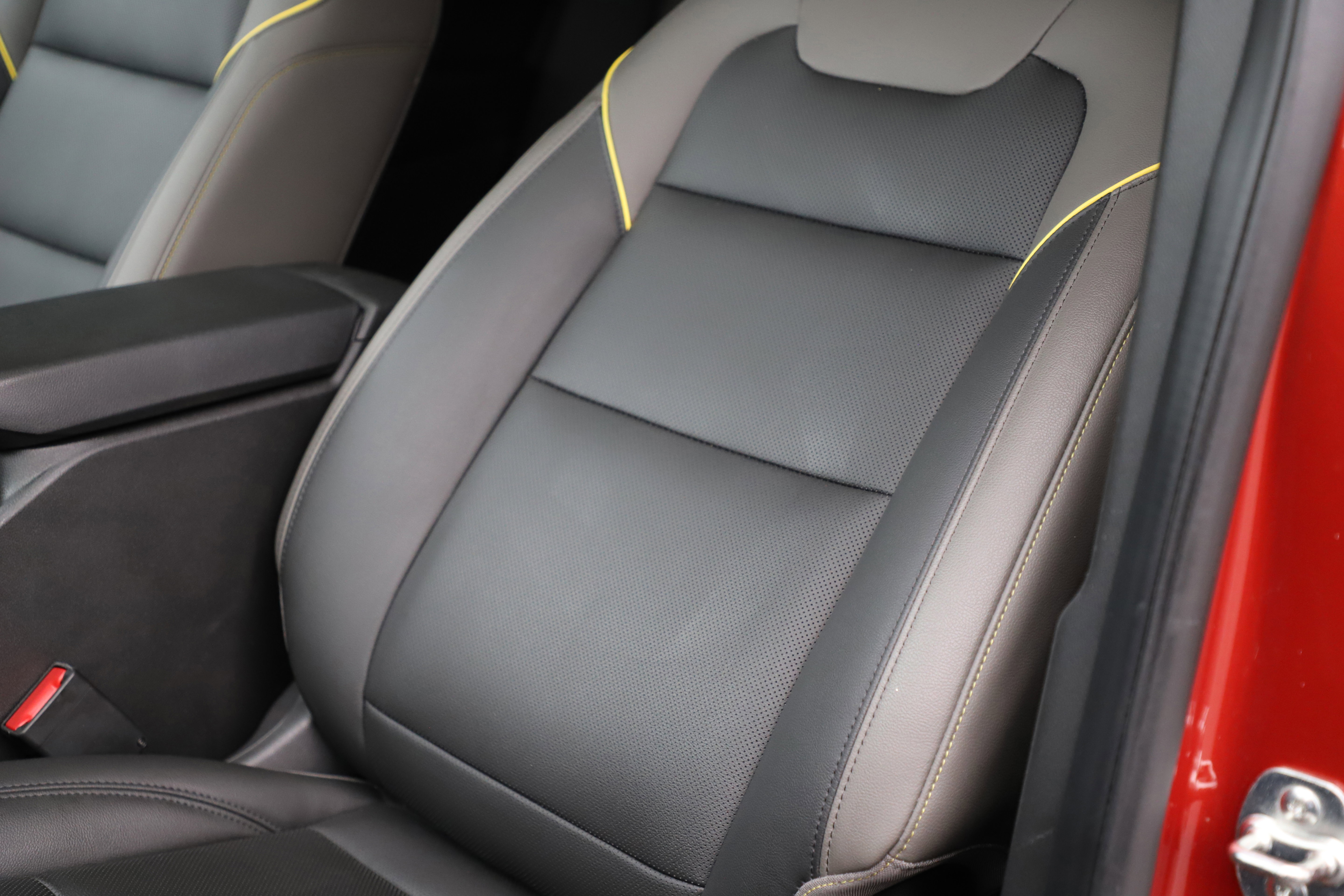 Used 2024 Chevrolet Trax ACTIV w/ Sunroof Package image 20