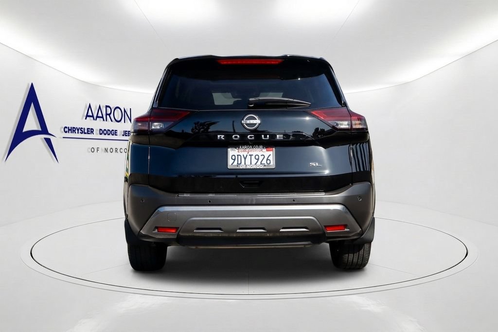 Used 2023 Nissan Rogue SL w/ SL Premium Package FWD image 5