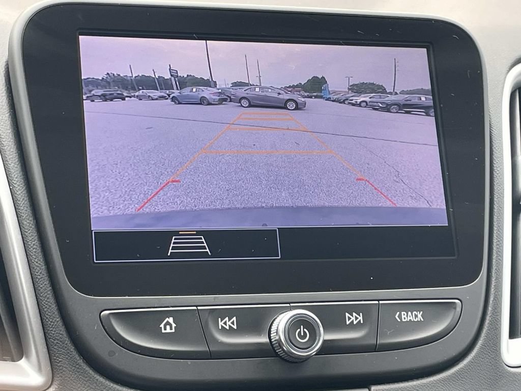 Used 2023 Chevrolet Malibu LS FWD image 17