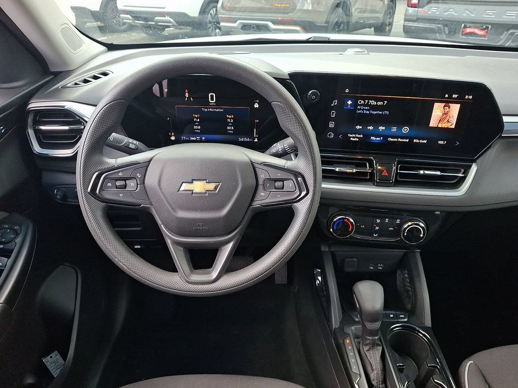 Used 2025 Chevrolet TrailBlazer LT AWD/4WD image 11