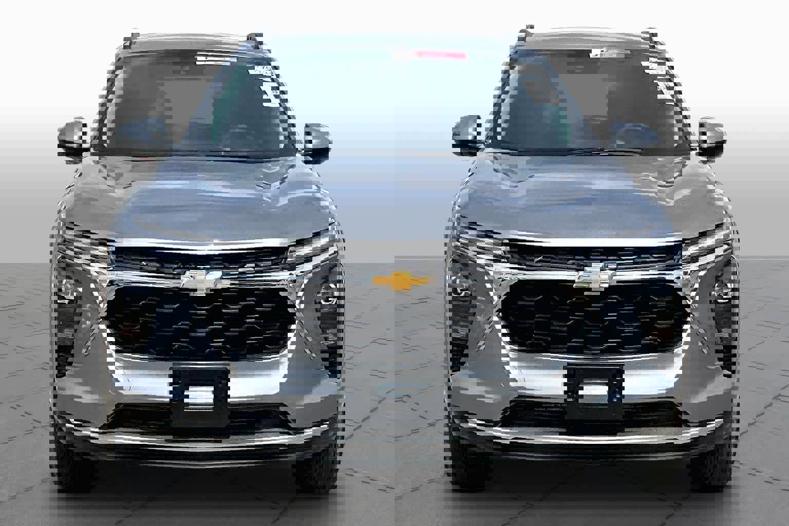 Used 2026 Chevrolet Trax LT w/ Driver Confidence Package image 4